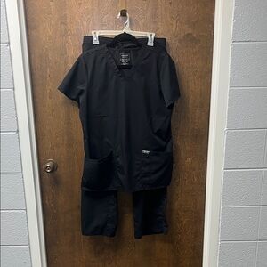 Cherokee Women's Black Scrub Set size medium